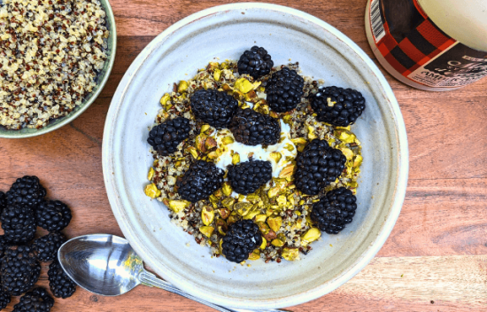 blackberry-pistachio-breakfast-quinoa-bowl-1