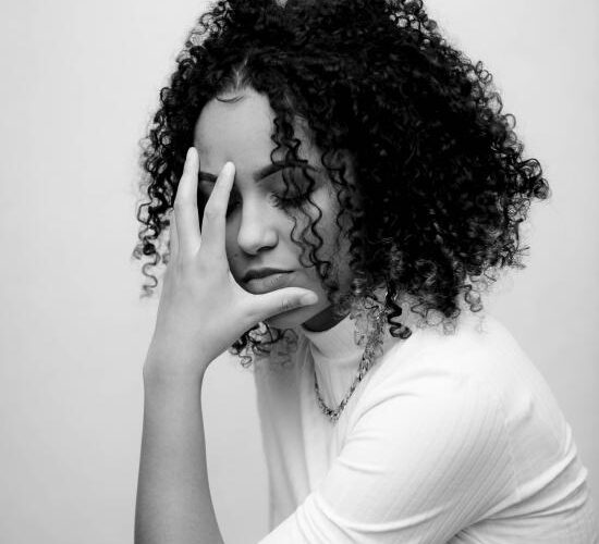 gray-scale-photo-of-woman-2889533 gray-scale-photo-of-woman-2889533