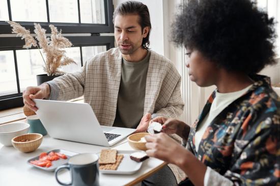 pexels-jack-sparrow-4045925